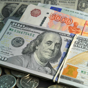 Доллар по 100 рублей в 2022 году